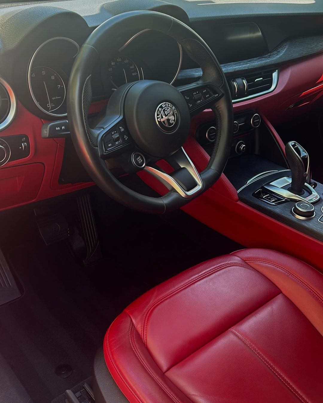 2020 Alfa Romeo Stelvio for full clean in! -If interested for a detail make sure to direct message us or call-text (407)451-5013. -Best pricing and free quotes. -Mobile all around Orlando, Florida!